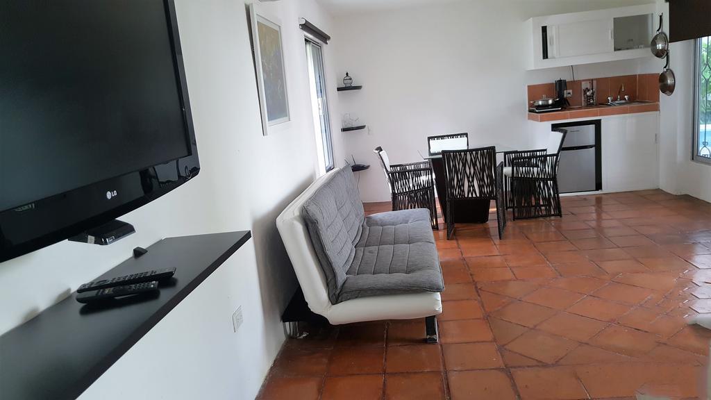 Suites Rosas Cancún Zewnętrze zdjęcie