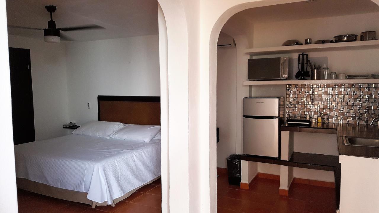 Suites Rosas Cancún Zewnętrze zdjęcie