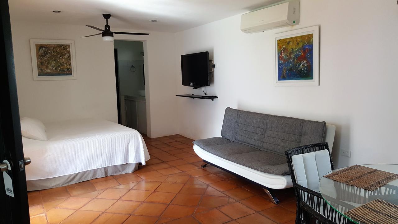 Suites Rosas Cancún Zewnętrze zdjęcie